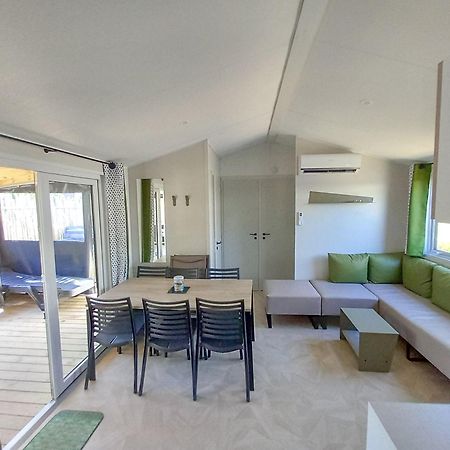 Camping Les Brillas Les Moutiers ภายนอก รูปภาพ