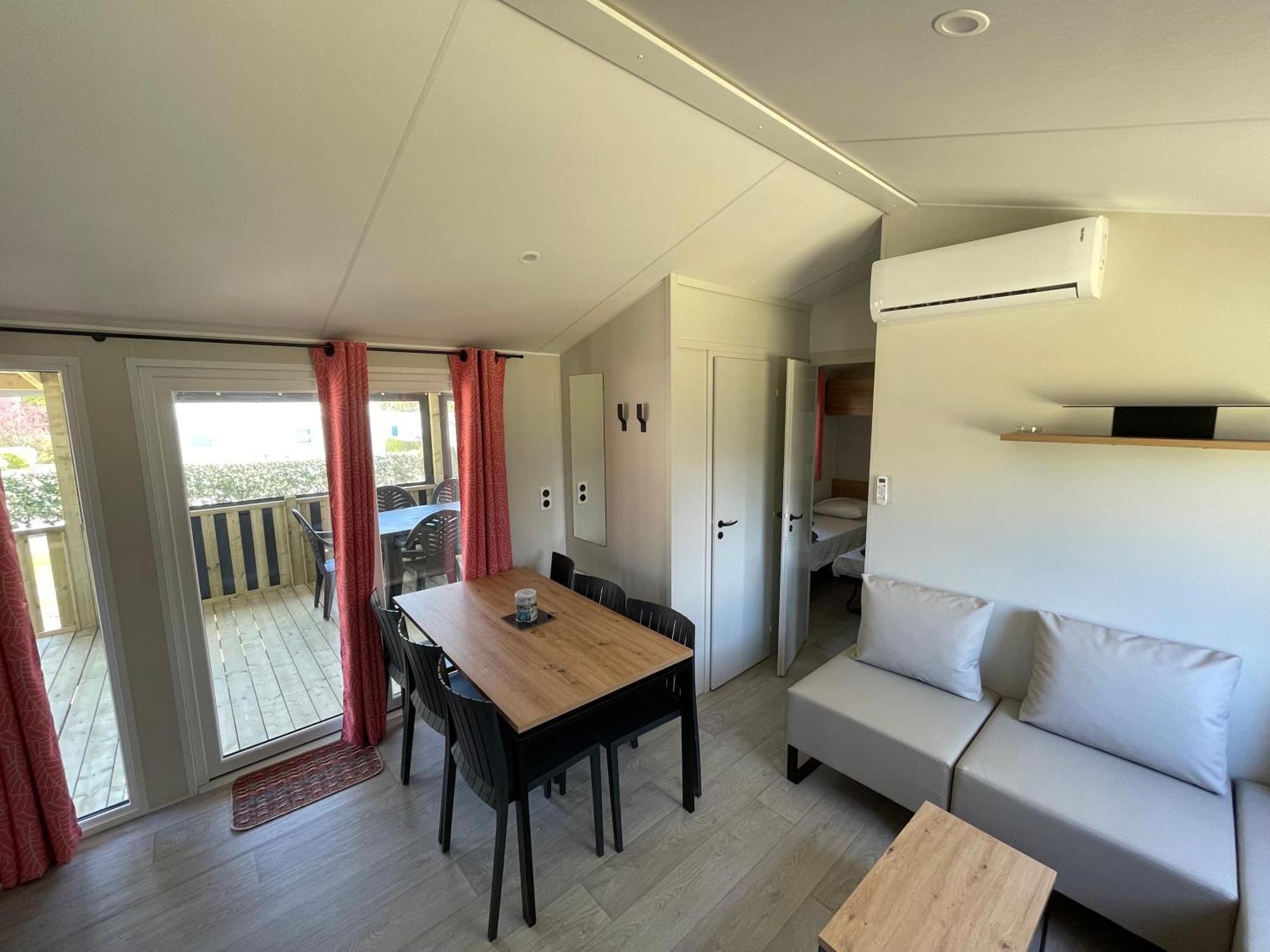 Camping Les Brillas Les Moutiers ภายนอก รูปภาพ