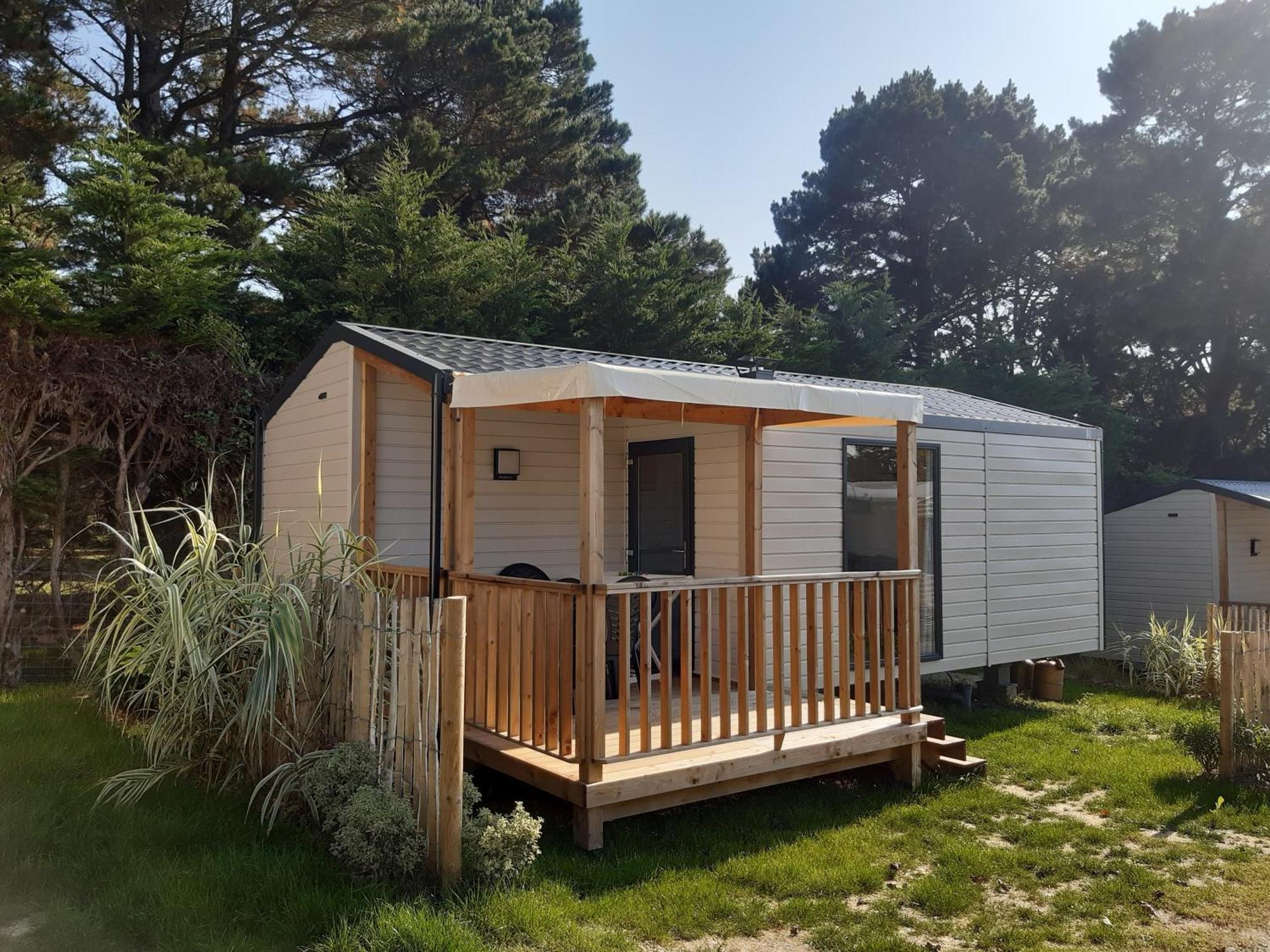 Camping Les Brillas Les Moutiers ภายนอก รูปภาพ