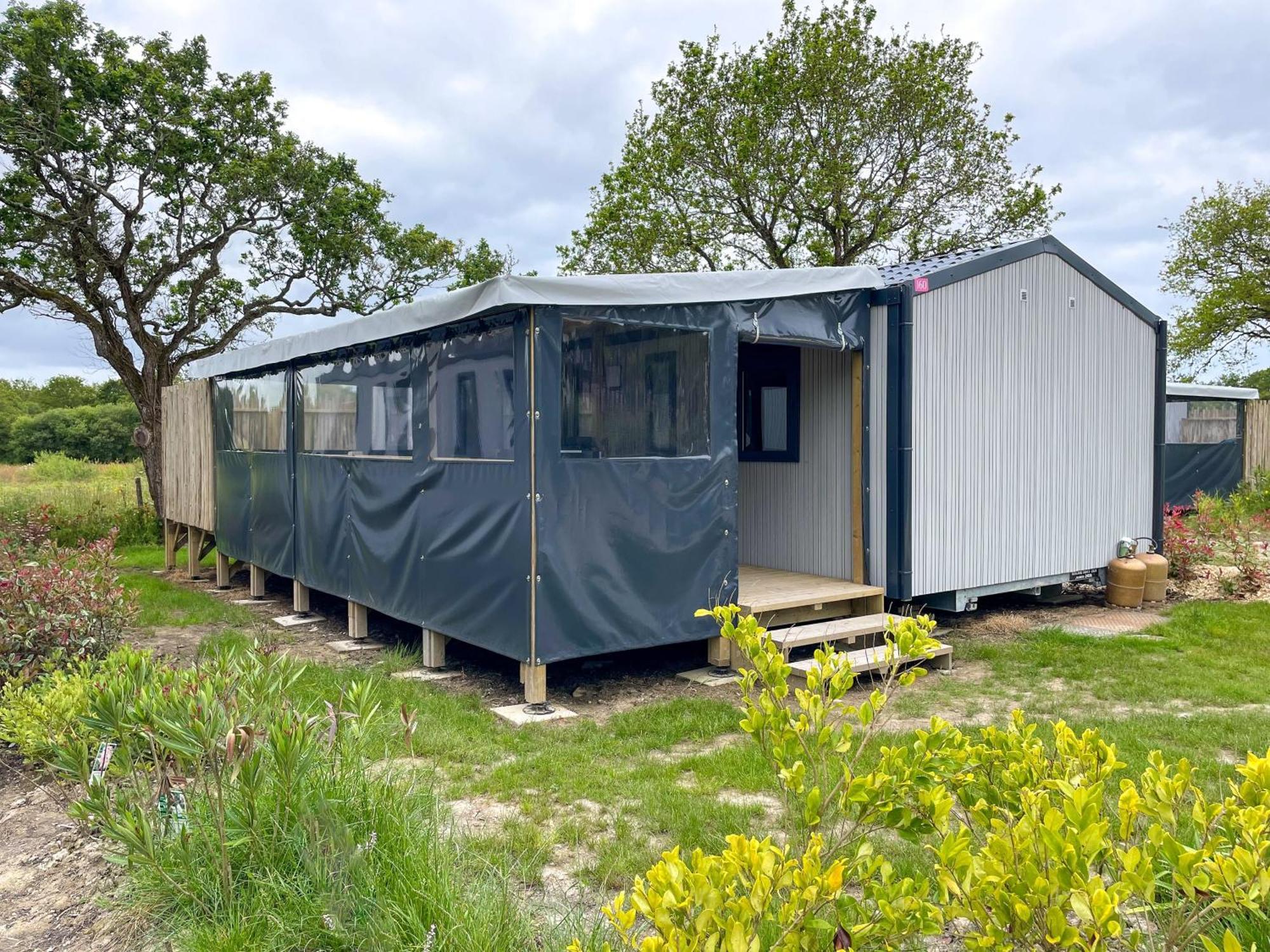 Camping Les Brillas Les Moutiers ภายนอก รูปภาพ